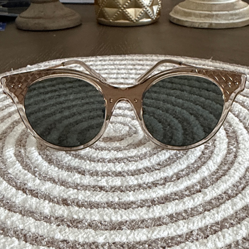 Bottega Veneta Stylish Round Cat-Eye Sunglasses NEW